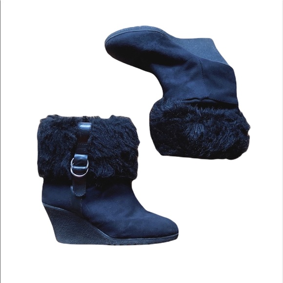 Old Navy Shoes - Old Navy Black Fur Wedge